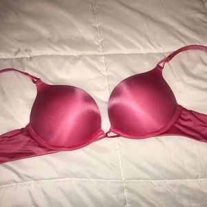 Victoria’s Secret Bombshell Plunge bra